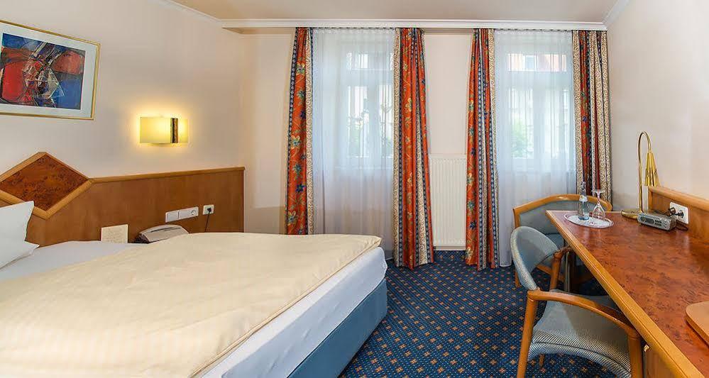 Hotel Wuerttemberger Hof Öhringen Eksteriør billede